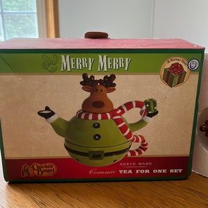 Cracker Barrel “Merry Merry “ Reindeer 3 piece Tea Set for One